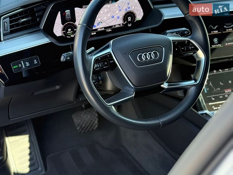 Внедорожник / Кроссовер Audi e-tron 2021 в Киеве фото 52 Внедорожник / Кроссовер Audi e-tron 2021 в Киеве