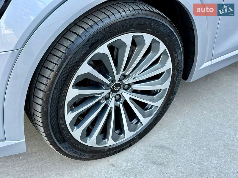 Внедорожник / Кроссовер Audi e-tron 2021 в Киеве фото 48 Внедорожник / Кроссовер Audi e-tron 2021 в Киеве