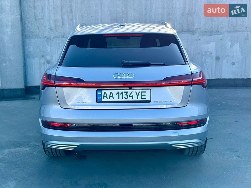 Внедорожник / Кроссовер Audi e-tron 2021 в Киеве фото 40 Внедорожник / Кроссовер Audi e-tron 2021 в Киеве
