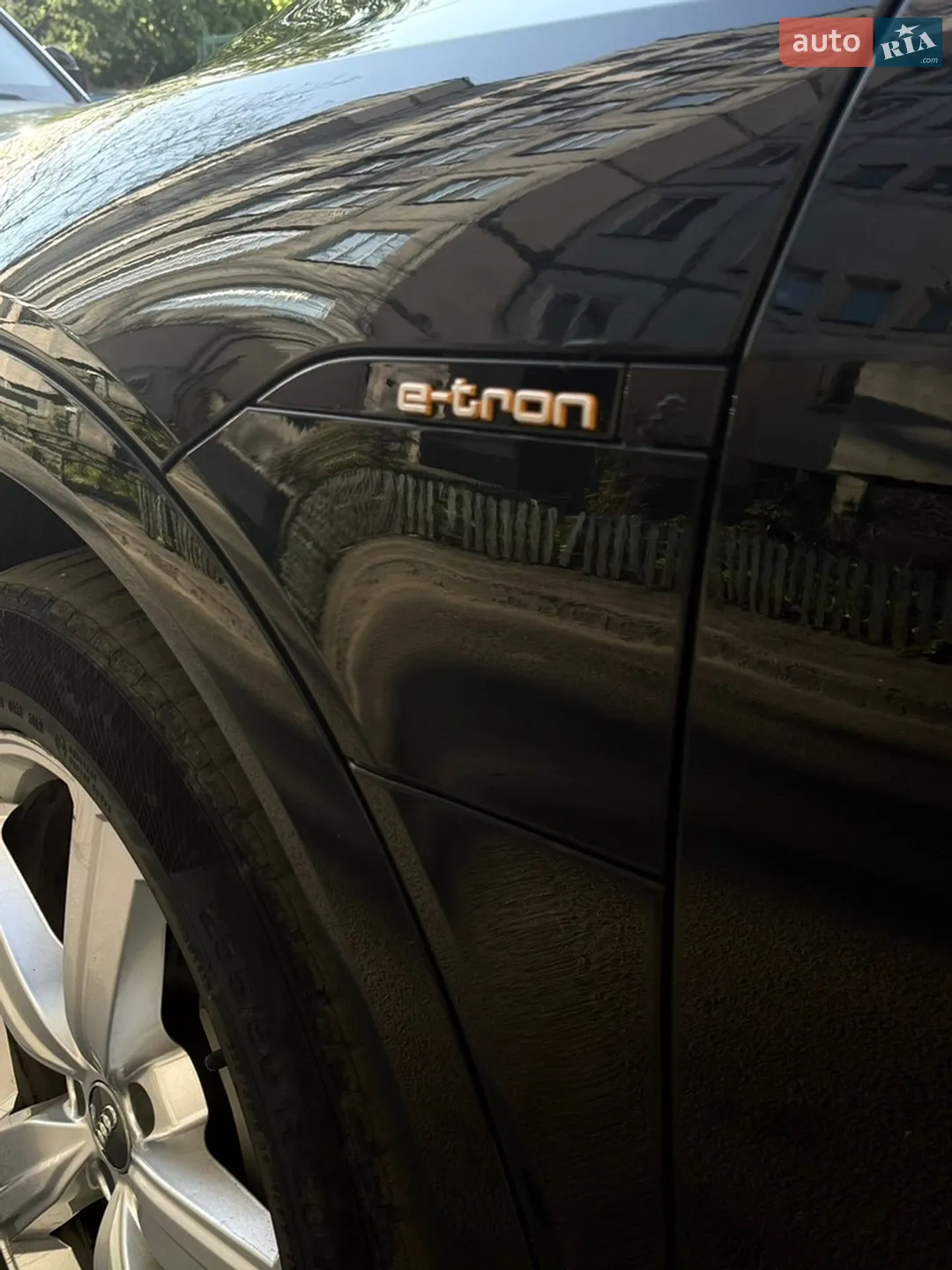 2019 Audi e-tron - мініатюра 14