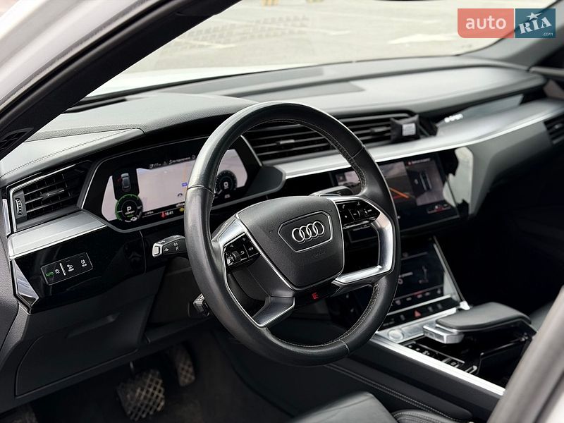 Внедорожник / Кроссовер Audi e-tron 2020 в Львове