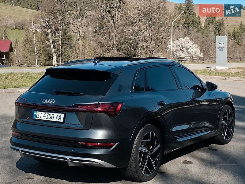 Внедорожник / Кроссовер Audi e-tron 2020 в Ивано-Франковске