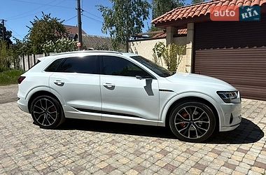 Внедорожник / Кроссовер Audi e-tron 2019 в Одессе