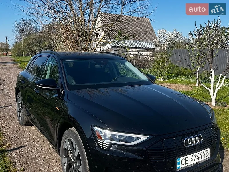 Audi e-tron 2021
