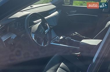 Внедорожник / Кроссовер Audi e-tron 2021 в Киеве