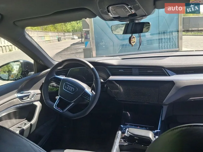 Audi e-tron 2021 VIN WAUZZZGEXNB001376 фото оголошення 8 з 38