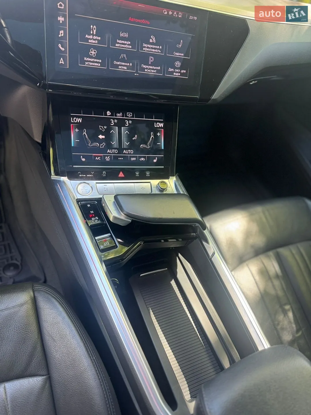 2020 Audi e-tron - мініатюра 15