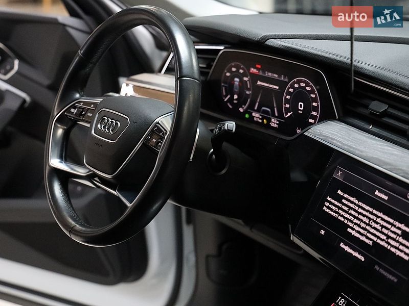 Внедорожник / Кроссовер Audi e-tron 2022 в Луцке