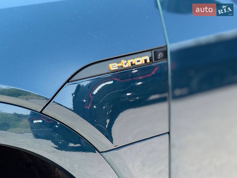 Внедорожник / Кроссовер Audi e-tron 2020 в Кривом Роге