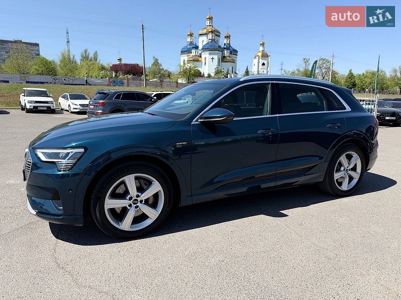 Внедорожник / Кроссовер Audi e-tron 2020 в Кривом Роге