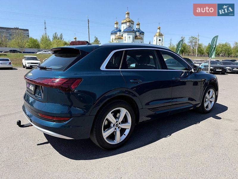 Внедорожник / Кроссовер Audi e-tron 2020 в Кривом Роге