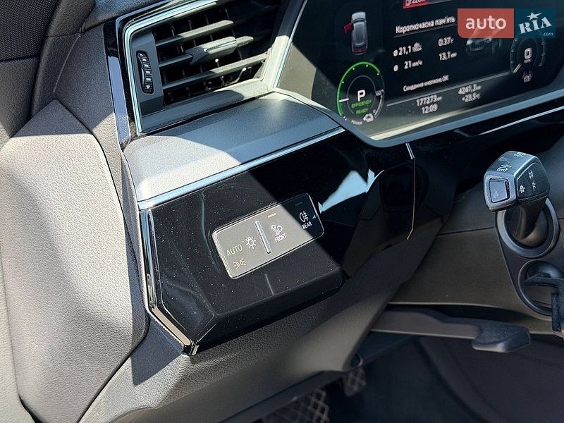 Внедорожник / Кроссовер Audi e-tron 2020 в Кривом Роге