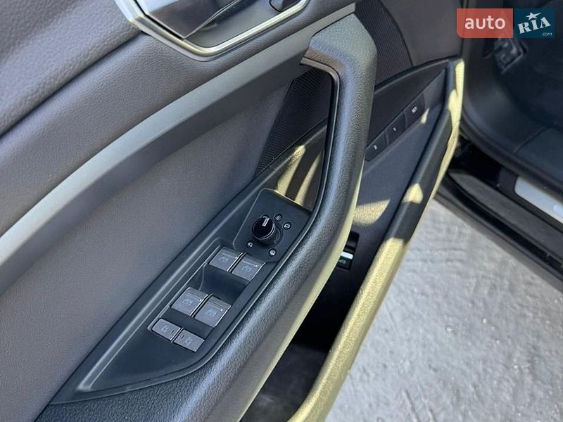 Внедорожник / Кроссовер Audi e-tron 2019 в Львове