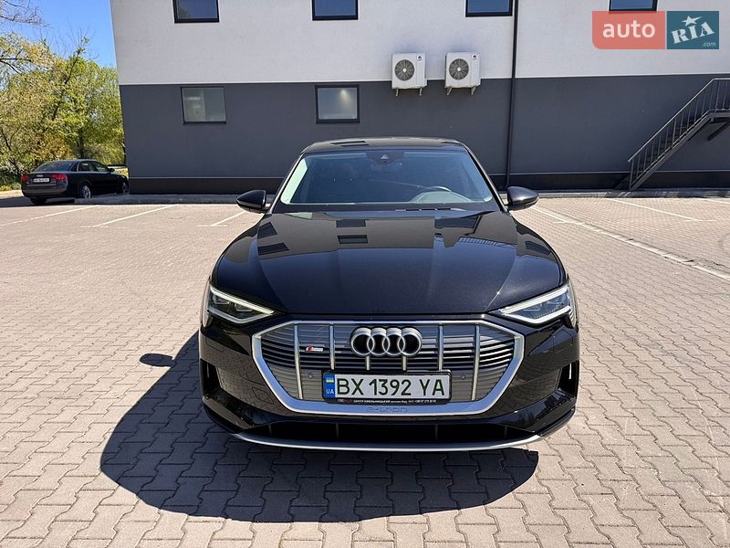 Внедорожник / Кроссовер Audi e-tron 2021 в Хмельницком