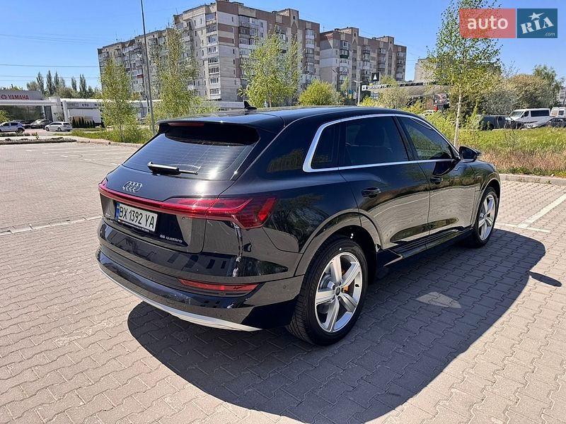 Внедорожник / Кроссовер Audi e-tron 2021 в Хмельницком