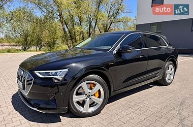Внедорожник / Кроссовер Audi e-tron 2021 в Хмельницком