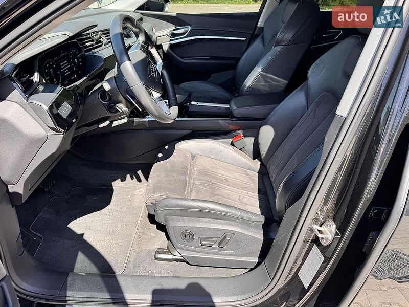 Внедорожник / Кроссовер Audi e-tron 2021 в Хмельницком