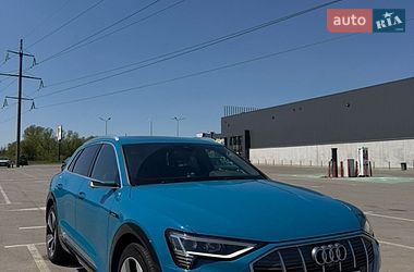 Внедорожник / Кроссовер Audi e-tron 2019 в Буче