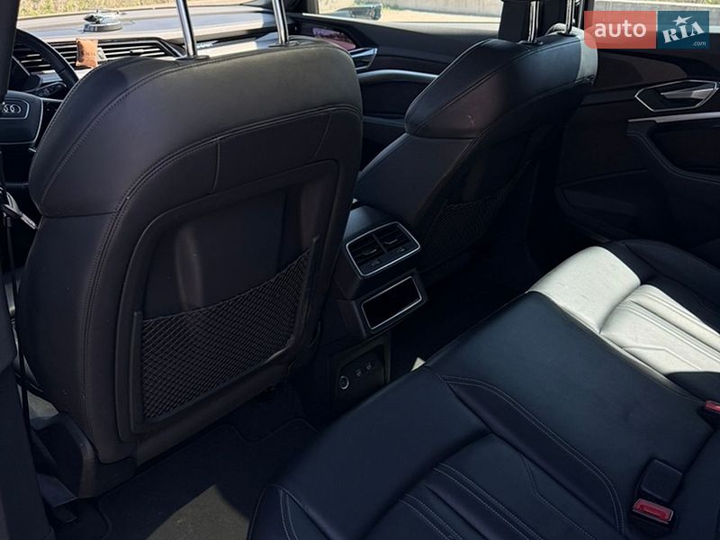 Внедорожник / Кроссовер Audi e-tron 2019 в Буче