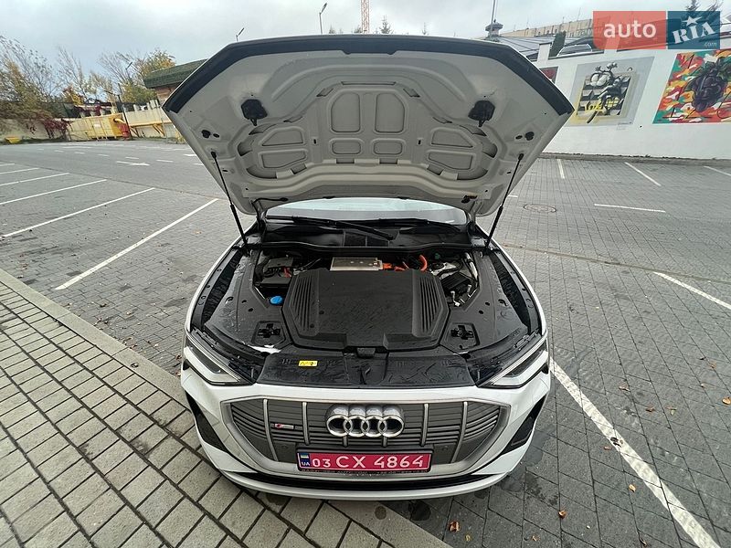 Внедорожник / Кроссовер Audi e-tron 2020 в Львове