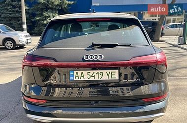 Внедорожник / Кроссовер Audi e-tron 2021 в Киеве