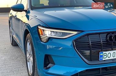 Внедорожник / Кроссовер Audi e-tron 2019 в Тернополе