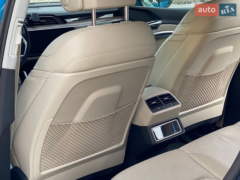 Внедорожник / Кроссовер Audi e-tron 2019 в Тернополе