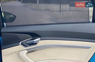 Внедорожник / Кроссовер Audi e-tron 2019 в Тернополе