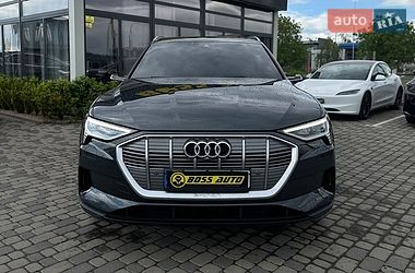 Внедорожник / Кроссовер Audi e-tron 2022 в Мукачево