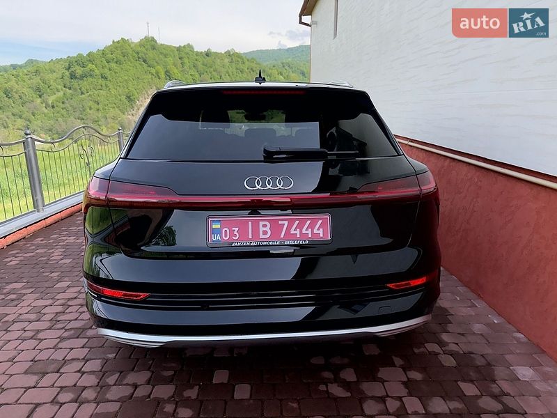 Внедорожник / Кроссовер Audi e-tron 2020 в Сваляве фото 24 Внедорожник / Кроссовер Audi e-tron 2020 в Сваляве