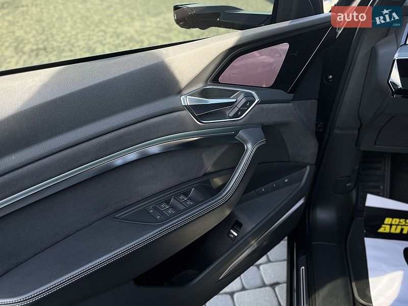 Внедорожник / Кроссовер Audi e-tron 2022 в Мукачево