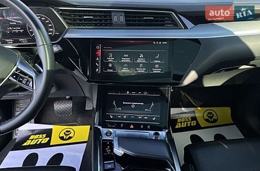 Внедорожник / Кроссовер Audi e-tron 2022 в Мукачево