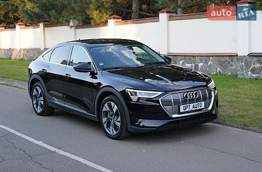 Внедорожник / Кроссовер Audi e-tron 2022 в Киеве