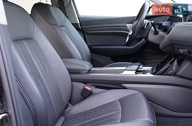 Внедорожник / Кроссовер Audi e-tron 2022 в Киеве