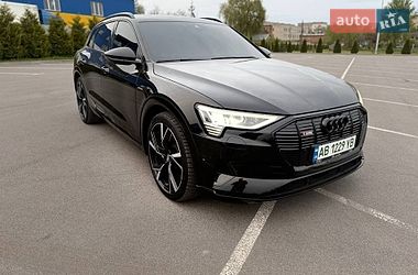Внедорожник / Кроссовер Audi e-tron 2018 в Хмельнике