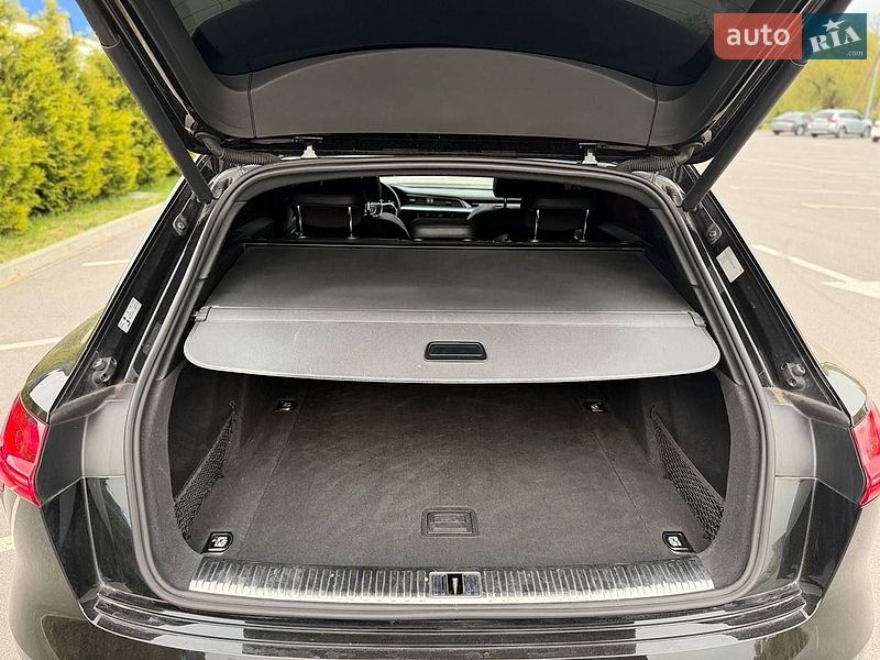 Внедорожник / Кроссовер Audi e-tron 2018 в Хмельнике