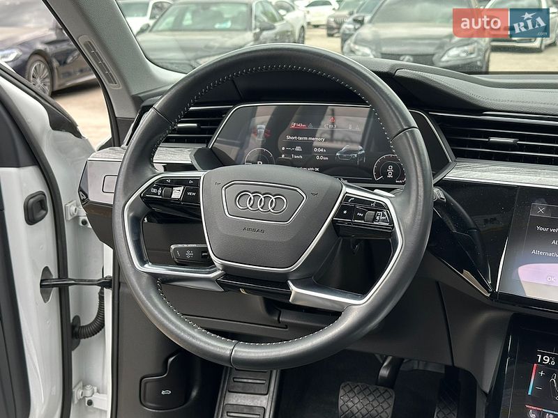 Внедорожник / Кроссовер Audi e-tron 2021 в Харькове
