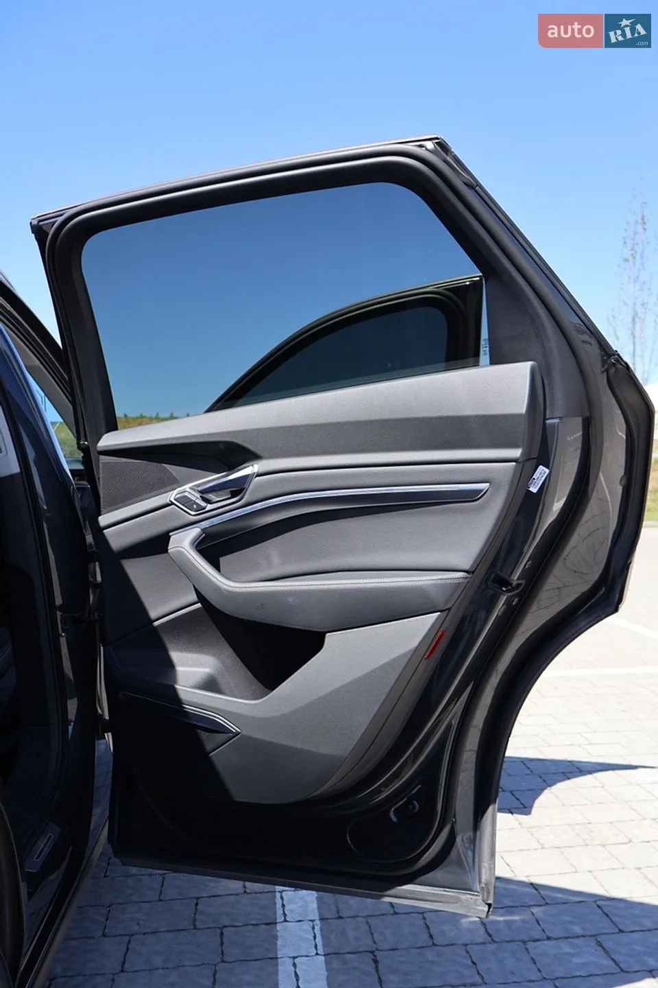 2019 Audi e-tron - мініатюра 25