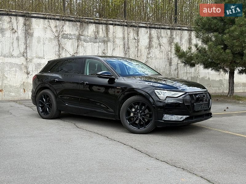 Внедорожник / Кроссовер Audi e-tron 2020 в Ровно