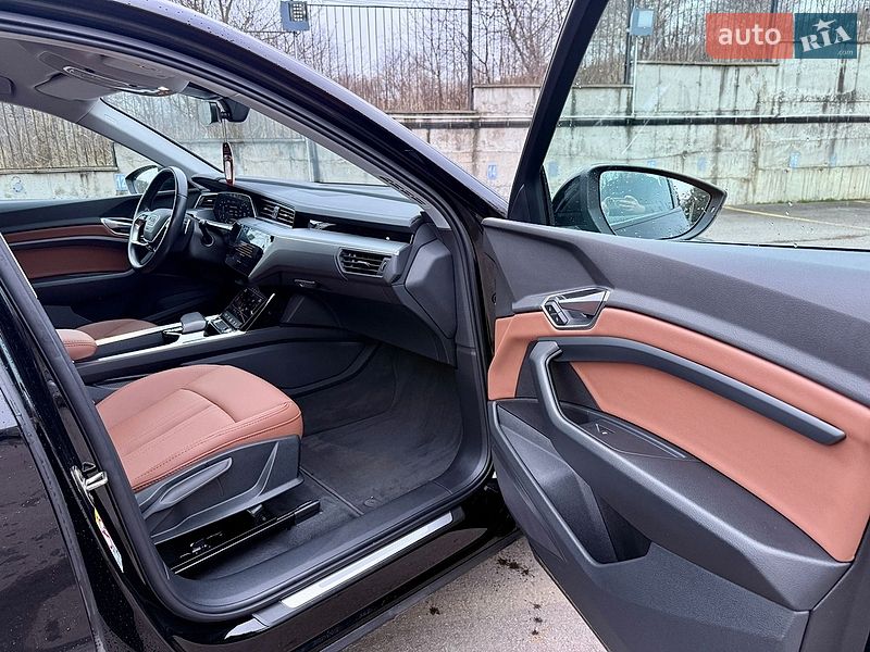 Внедорожник / Кроссовер Audi e-tron 2020 в Ровно