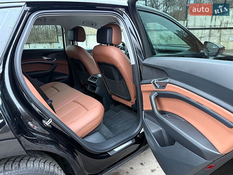 Внедорожник / Кроссовер Audi e-tron 2020 в Ровно