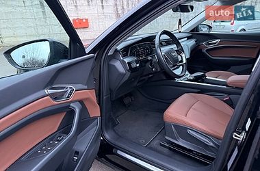 Внедорожник / Кроссовер Audi e-tron 2020 в Ровно