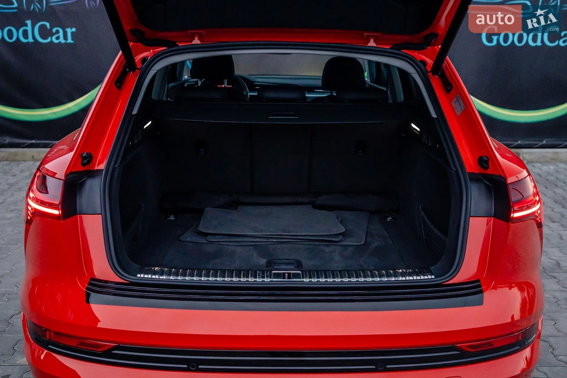 2021 Audi e-tron - мініатюра 56