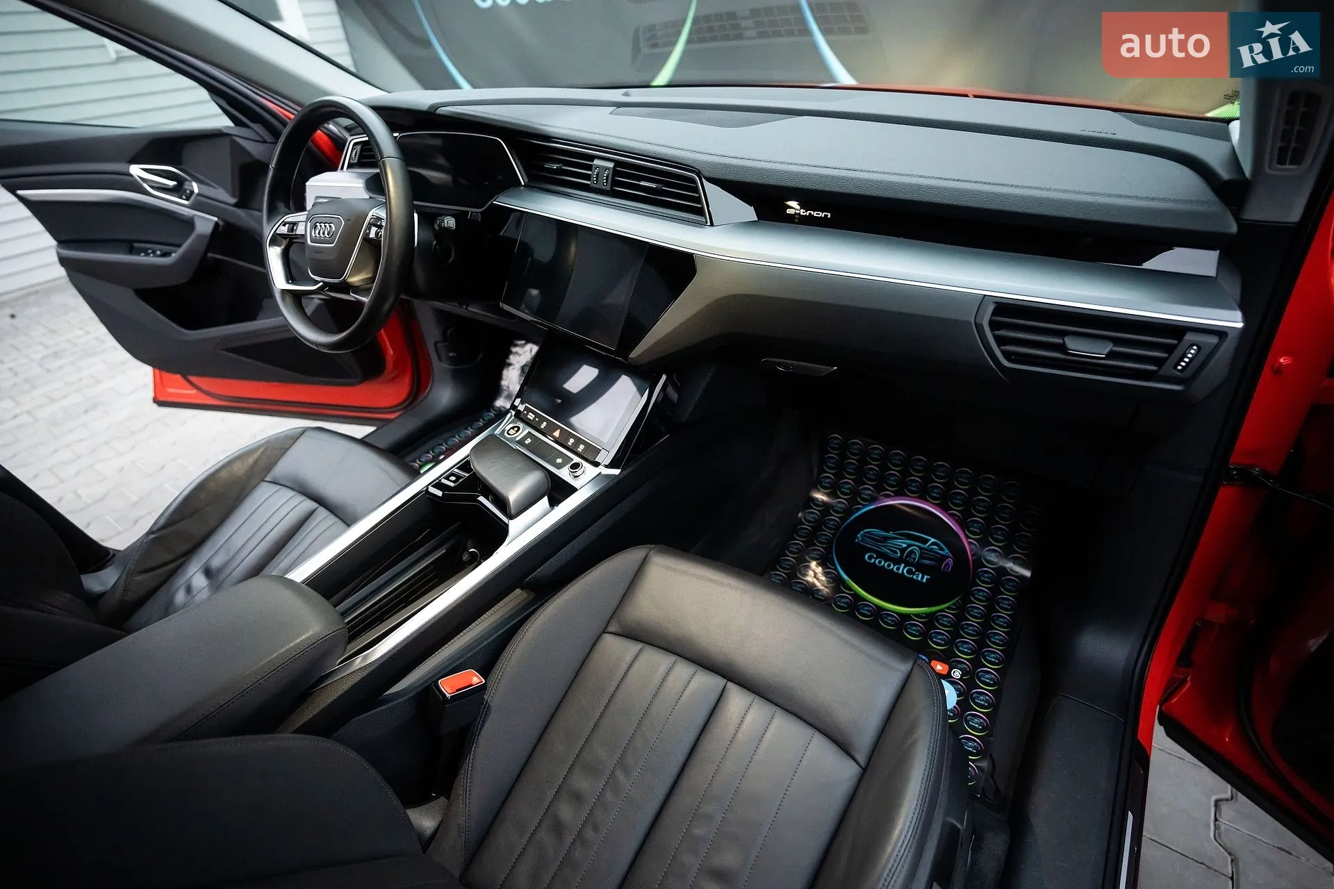 2021 Audi e-tron - мініатюра 76