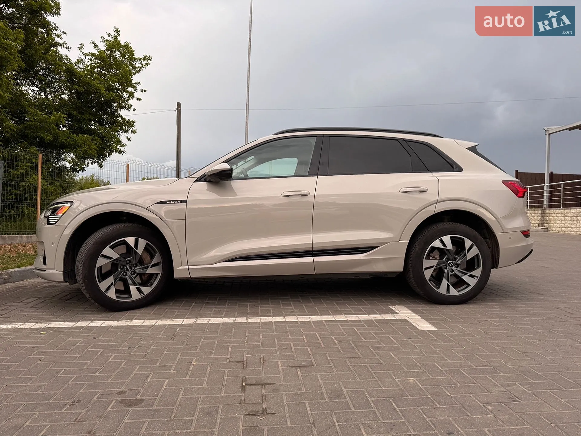 2021 Audi e-tron - мініатюра 6