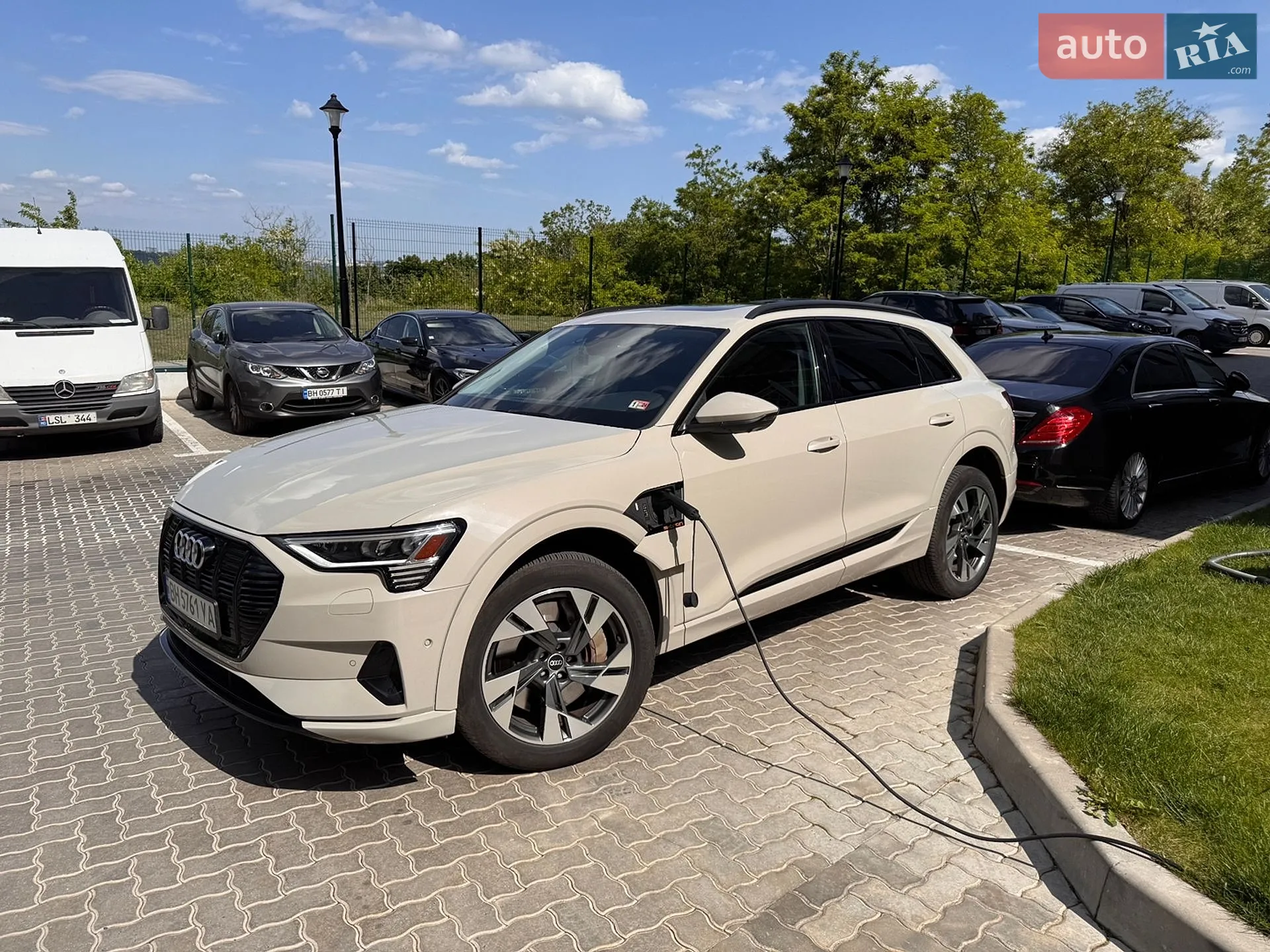 2021 Audi e-tron - мініатюра 15