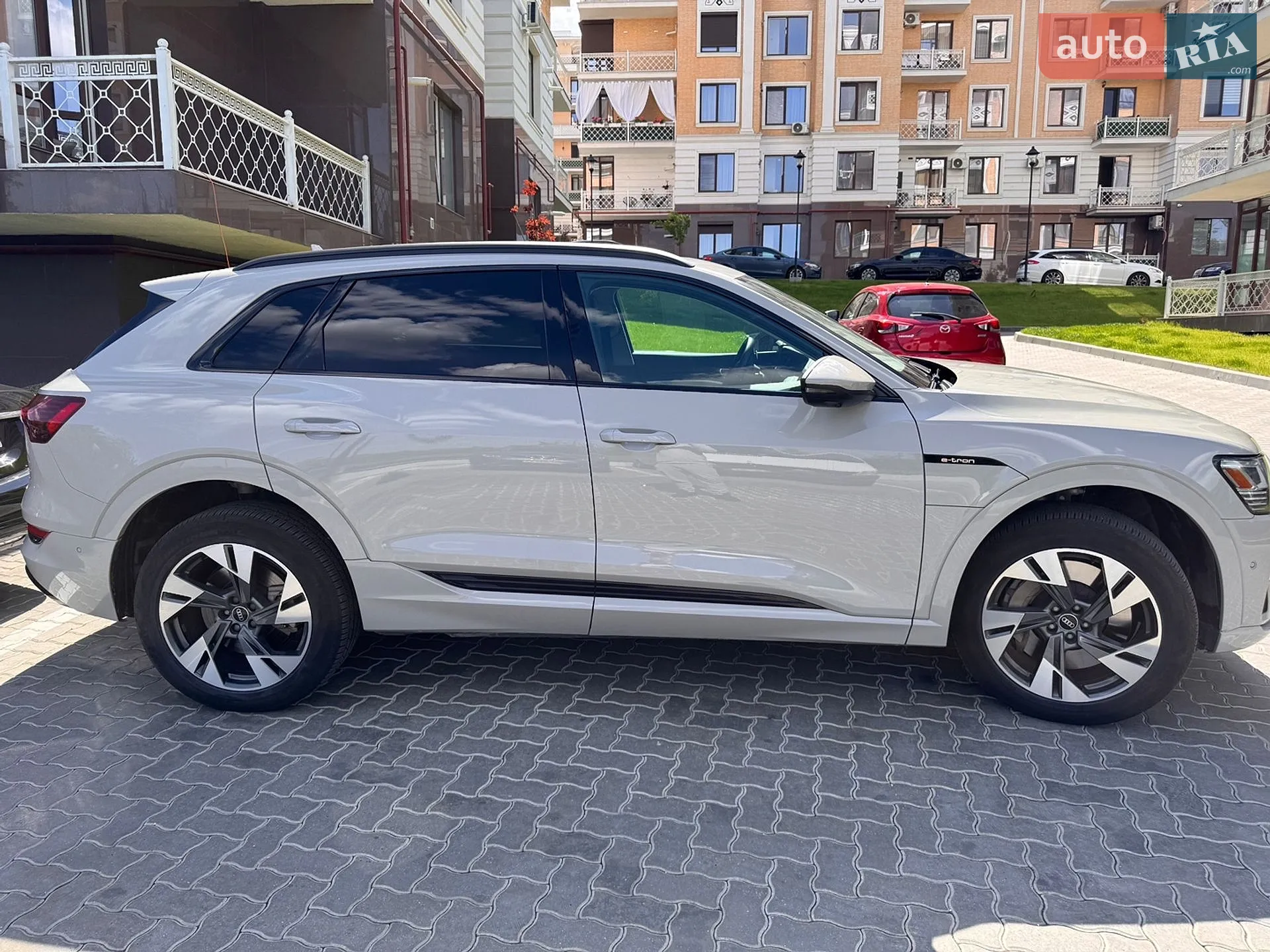 2021 Audi e-tron - мініатюра 19