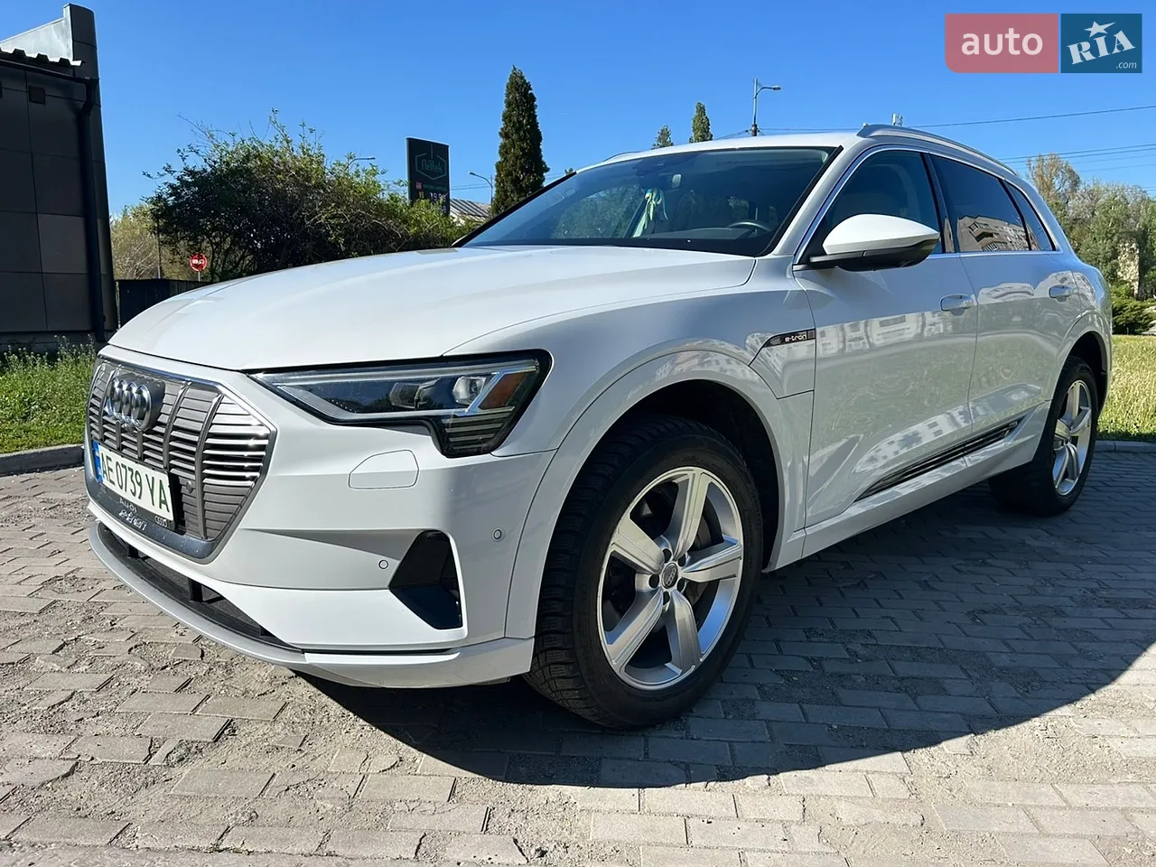 2019 Audi e-tron - мініатюра 21