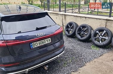 Позашляховик / Кросовер Audi e-tron 2021 в Тернополі