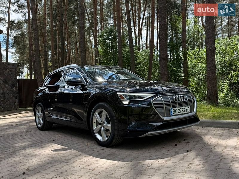 Внедорожник / Кроссовер Audi e-tron 2019 в Львове